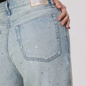 rag & bone

Logan Jewel Mid-Rise Wide Leg Jeans